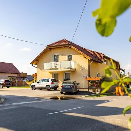 Apartments Galunder Veržej Buitenkant foto